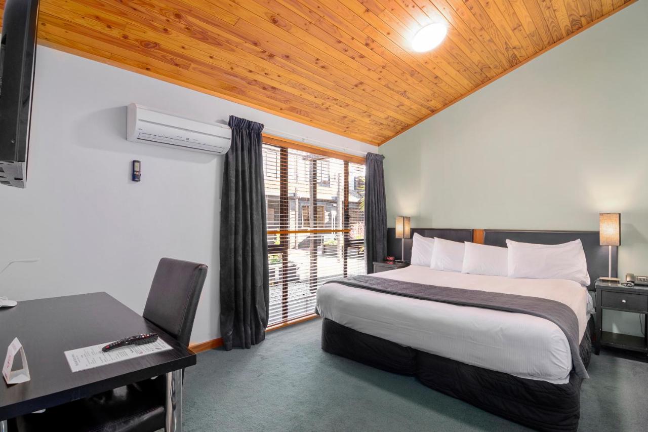 Riverside Hotel Marlborough Blenheim Ngoại thất bức ảnh